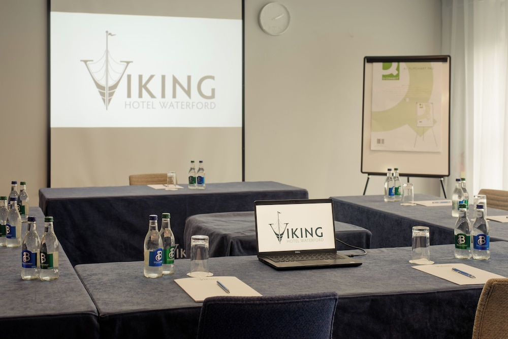 Waterford Vacations - Viking Hotel Waterford - Property Image 24