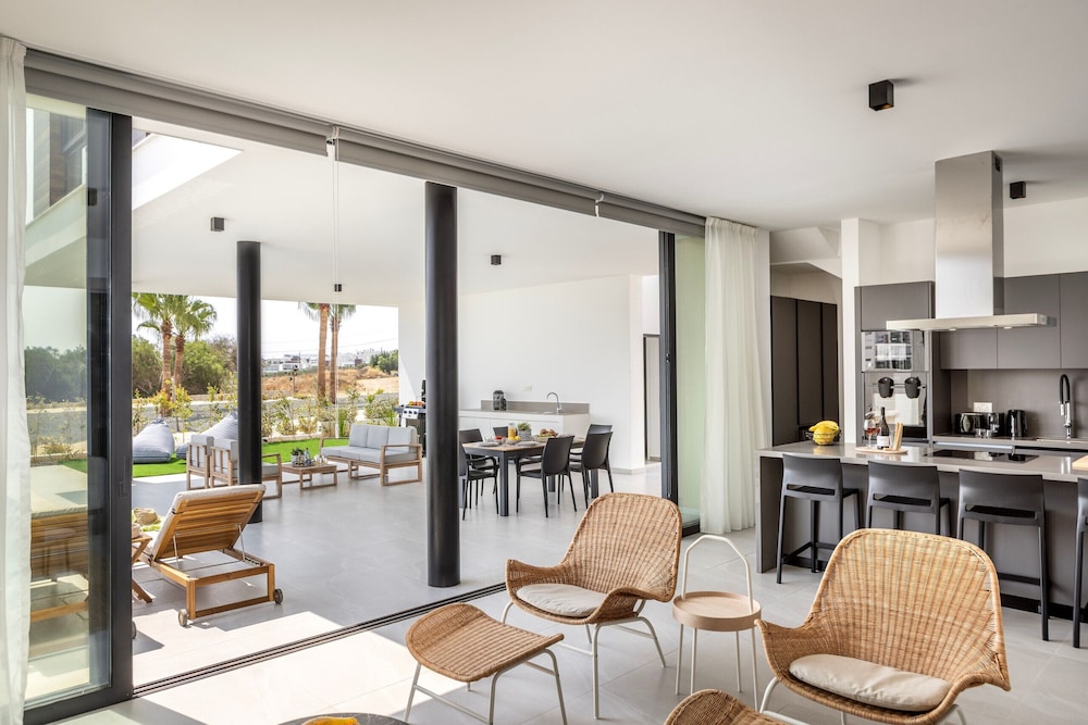 Protaras Aqua Pearl Villa 9