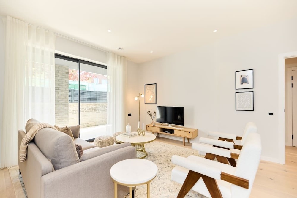 The Brondesbury Hideout - Breathtaking 1bdr Flat With Terrace + Parking