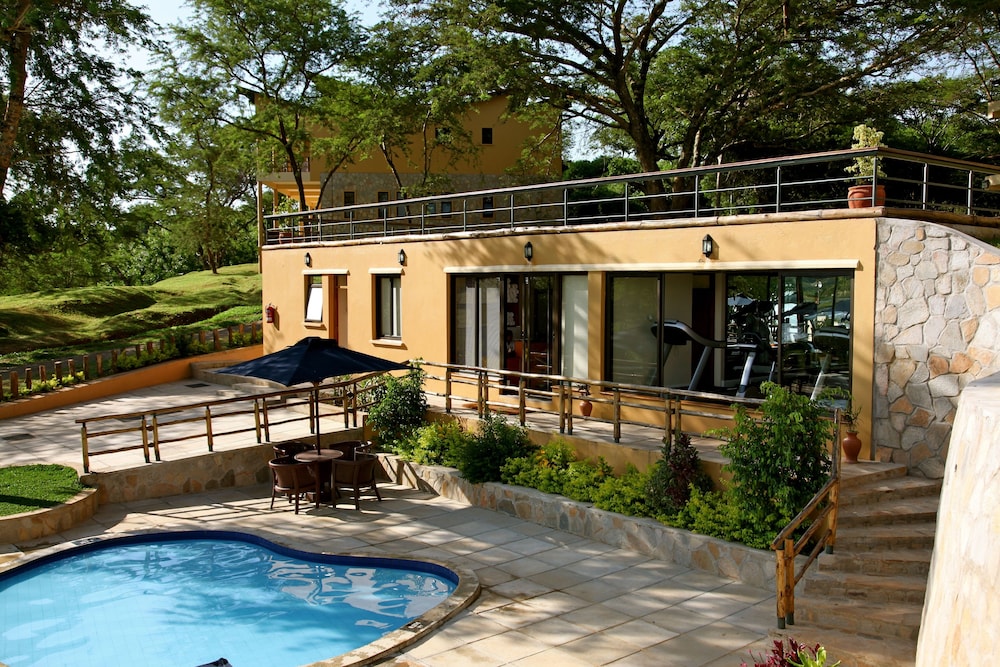 Chobe Safari Lodge | East Africa Uganda