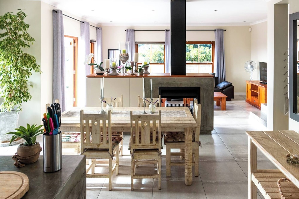 Serene Langebaan Getaway With Garden Views