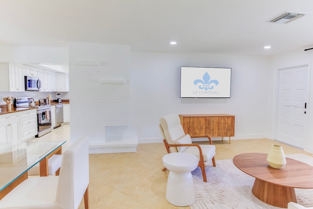 Beautiful 3 2 Home in Pompano Beach - Close to Beach
