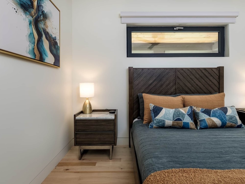 Luxury Home - The Retreat House