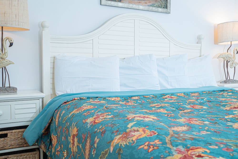 Sun Kissed Beachside Condo With Pool view 5