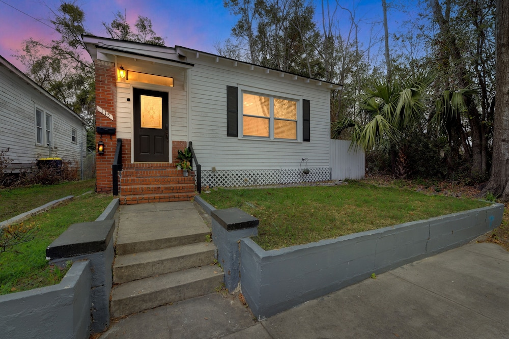 C.a.l.m. Cottage At The Last Mile 2 Bedroom Home