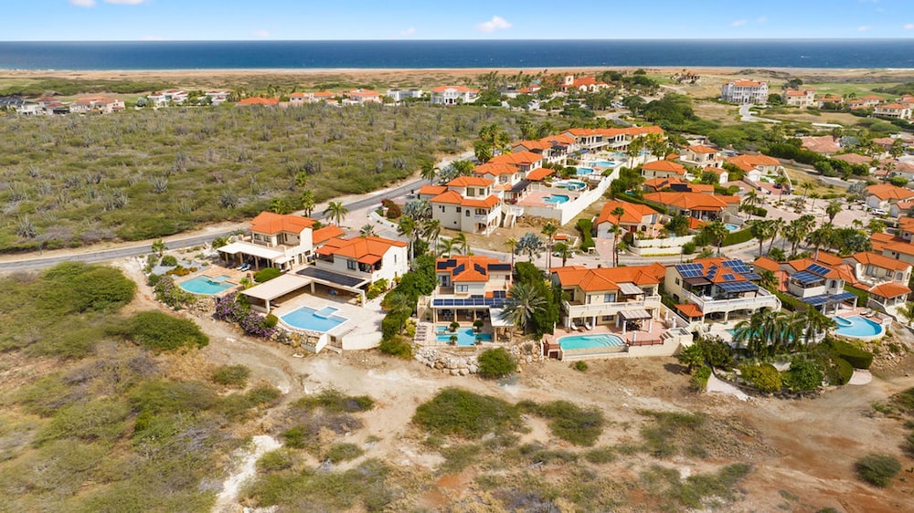 Exclusive Golf Villa Close 2 Beach Private Pool