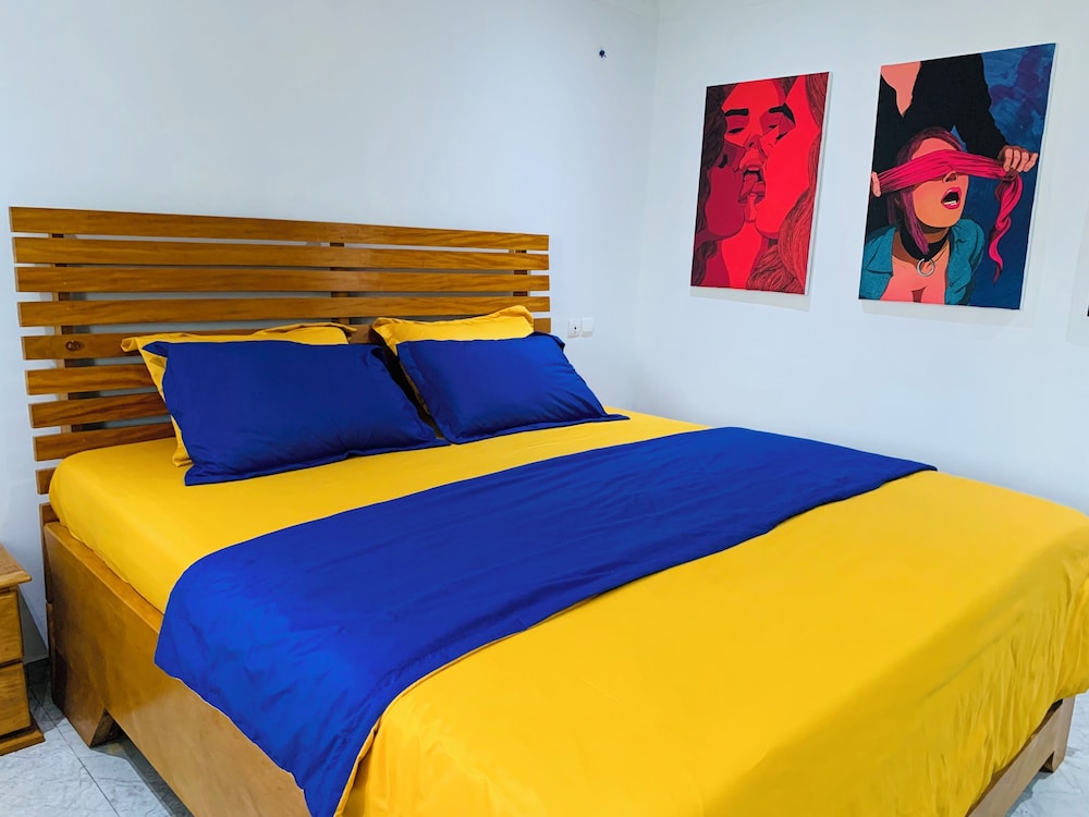 The Penthouse Essentials