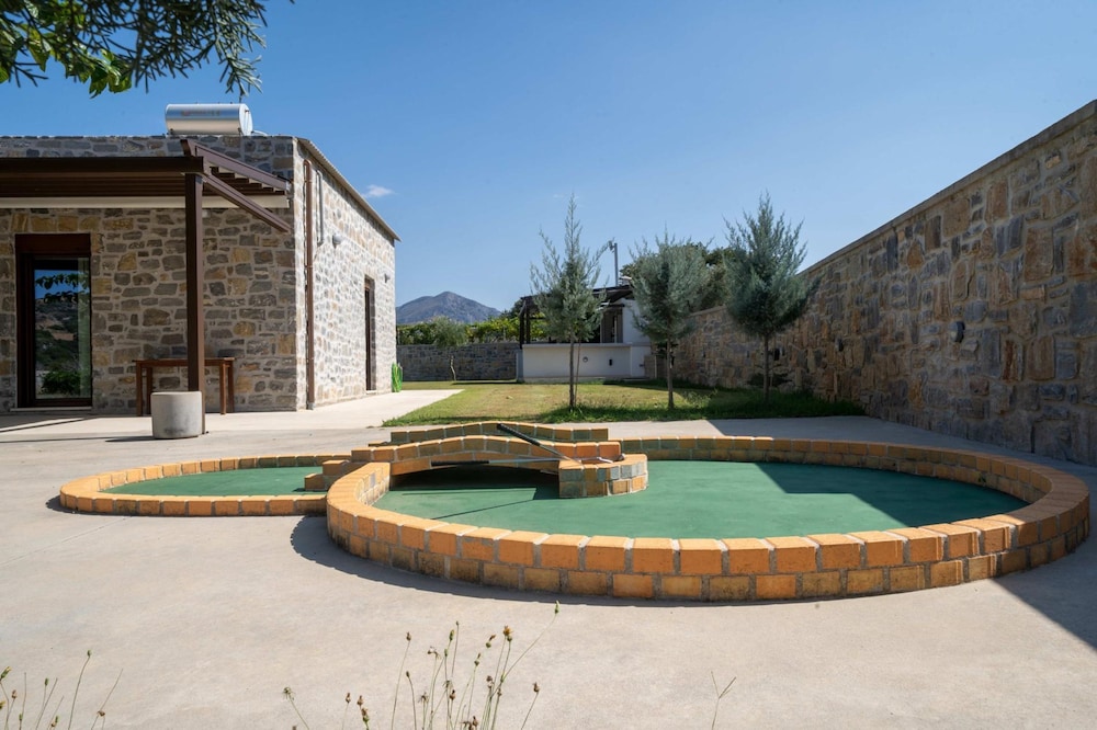 Villa Liatiko With Private Pool