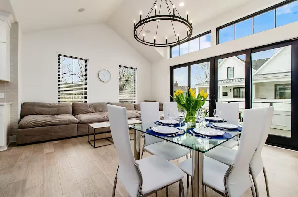 Jungle House Designer Residences – Downtown Columbus