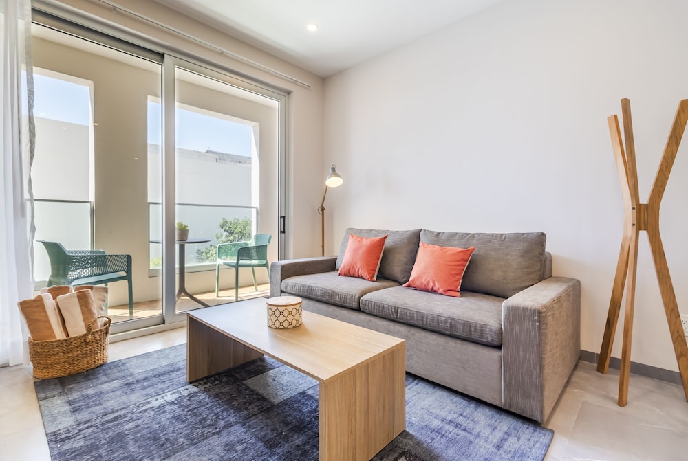 The Gallery by Riviera Rentals view 2