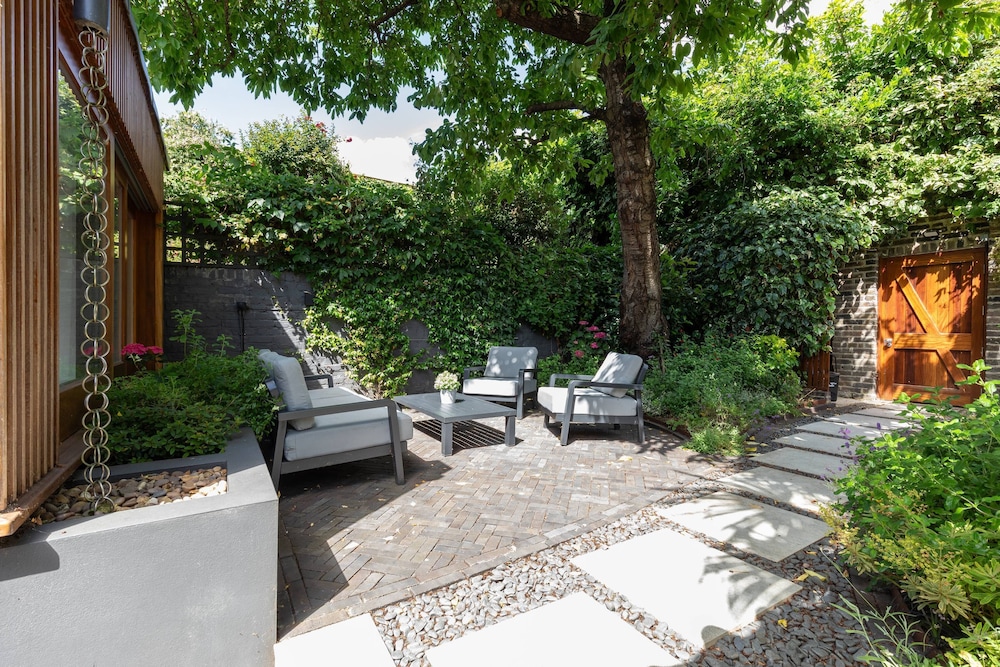 Whittlesey Street II by Onefinestay