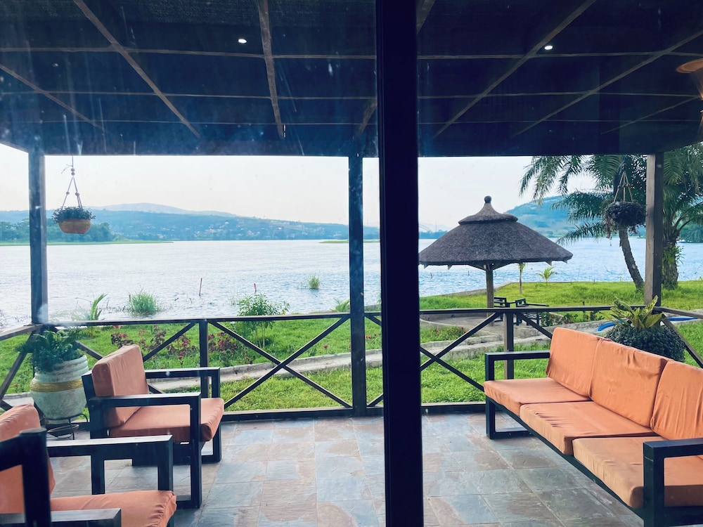 Platinum Blue Island Resort