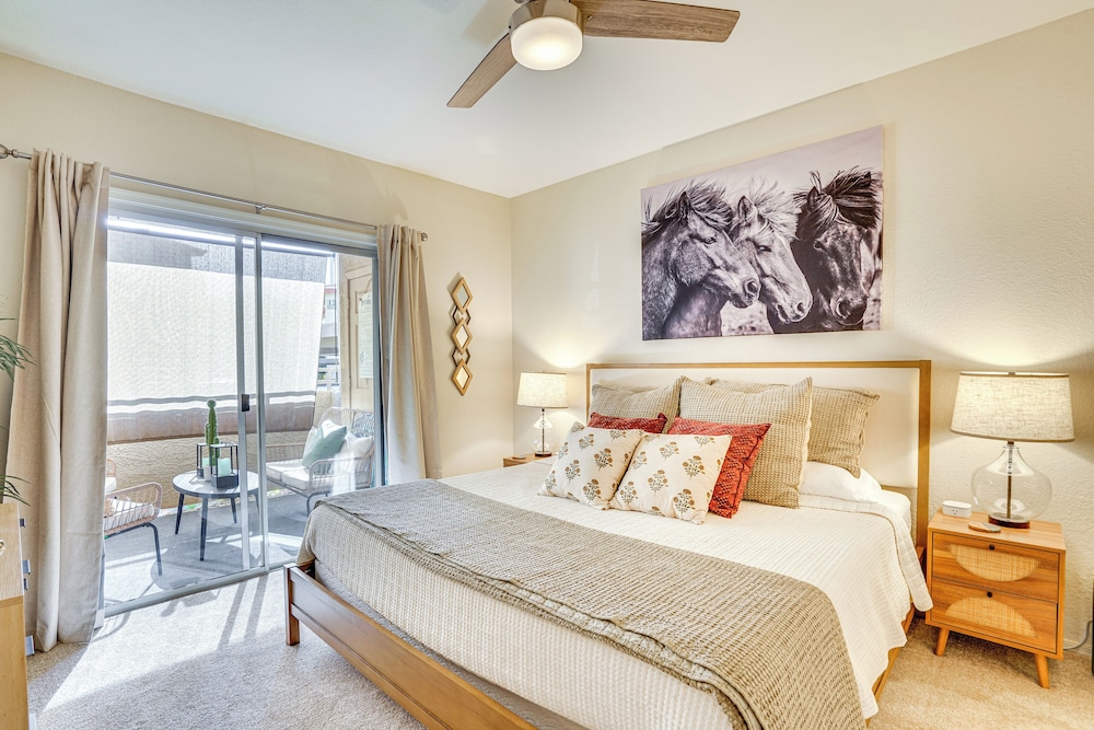 Family-friendly Condo w/ Pool Access in Phoenix!