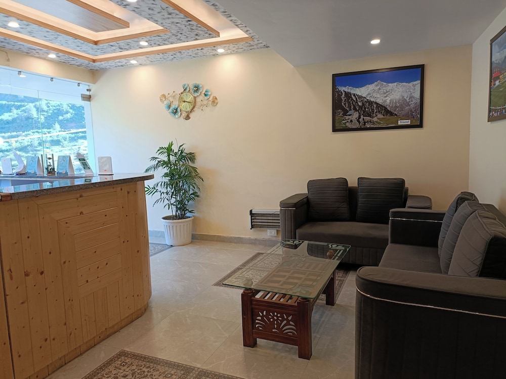 Heryk Hillview Hotel