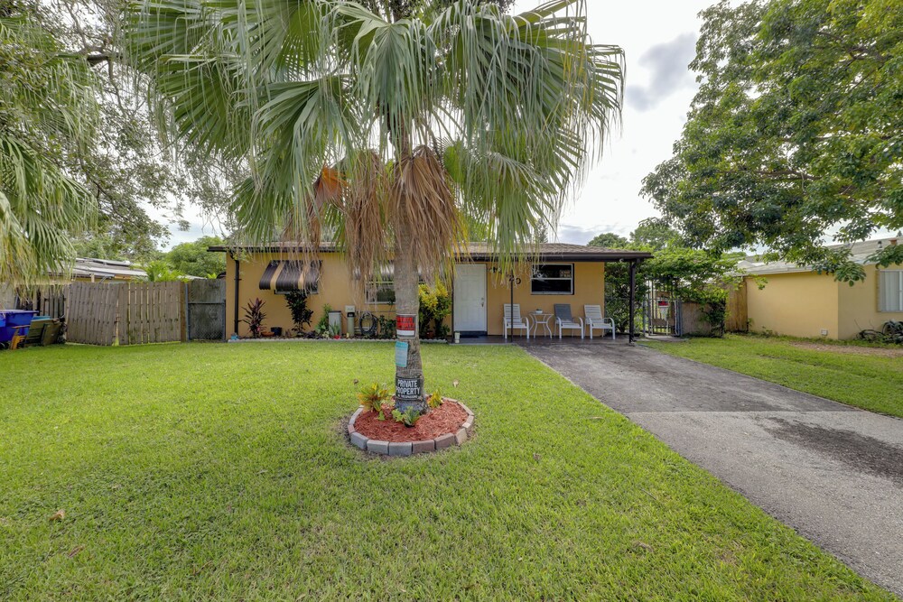 8 Mi to Beach: Pet-friendly Fort Lauderdale Studio