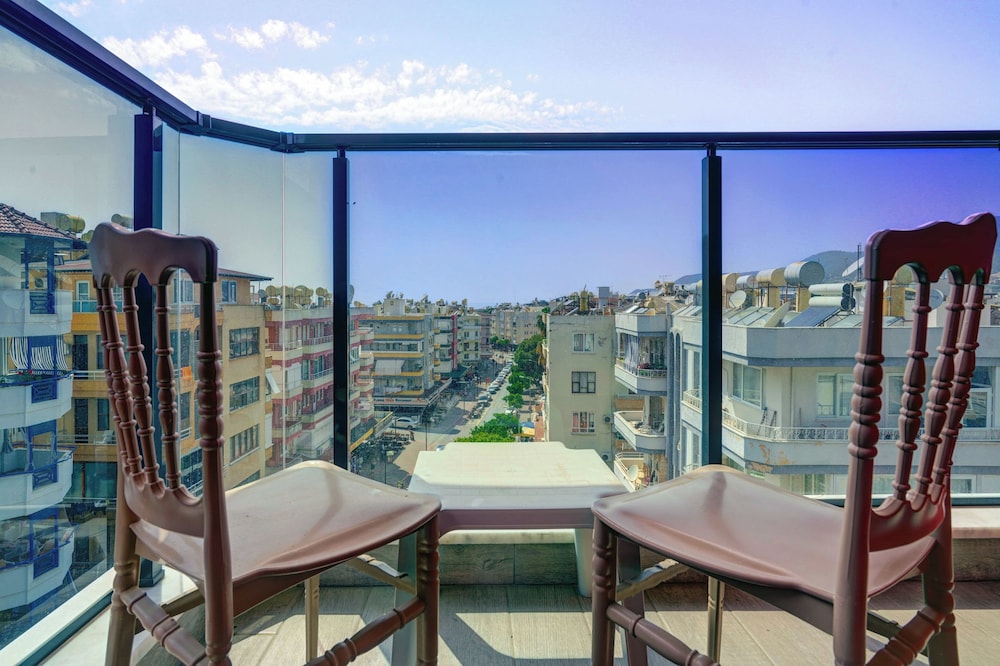Avlion Hotel - Image 13
