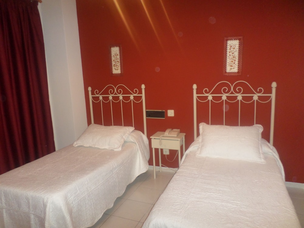 Hostal Restaurante Lujuan - Property Image 5