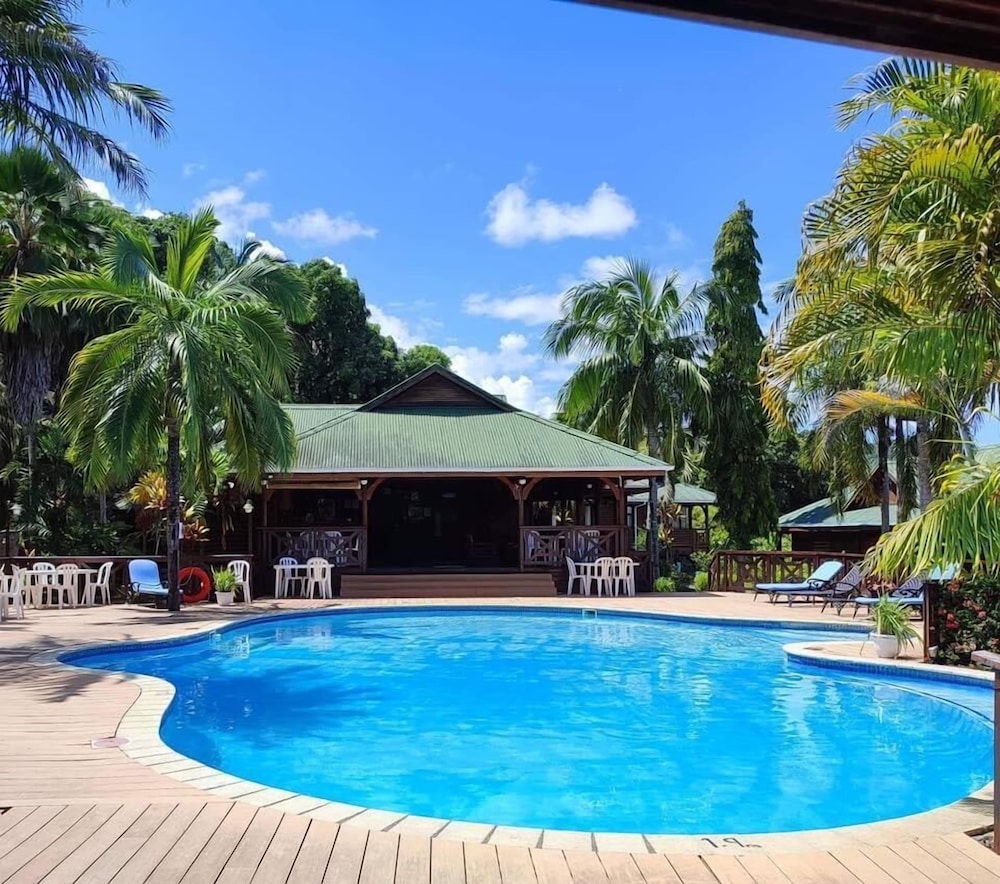 Pool & Wellness