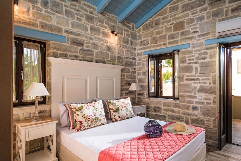 Phaistos Villas - Private Pool Luxury Retreats