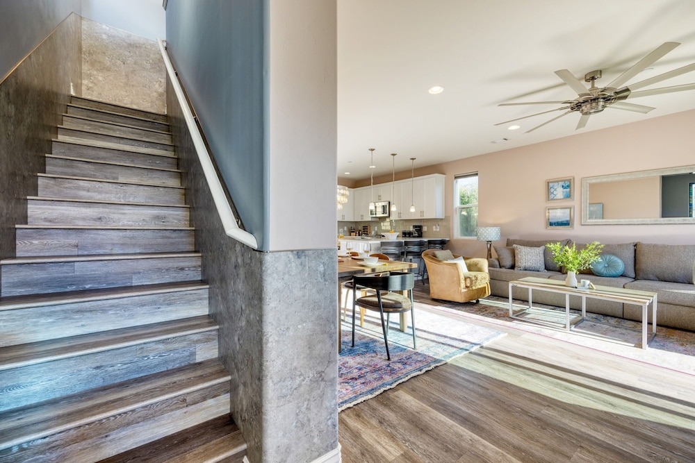 Casa do Sol by Avantstay Rooftop Deck w Ocean Views 2 Blocks to Beach