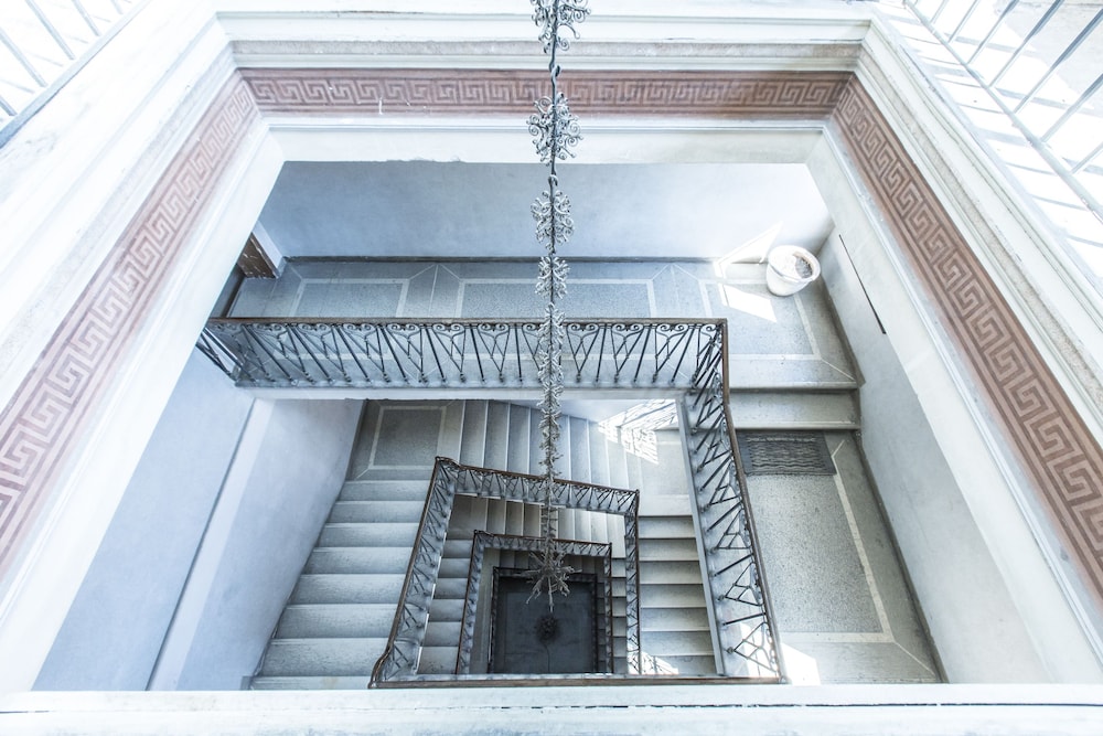 Attic Panoramic View R&R photo 3