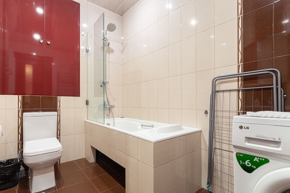 Stay Inn on Buzand 13
