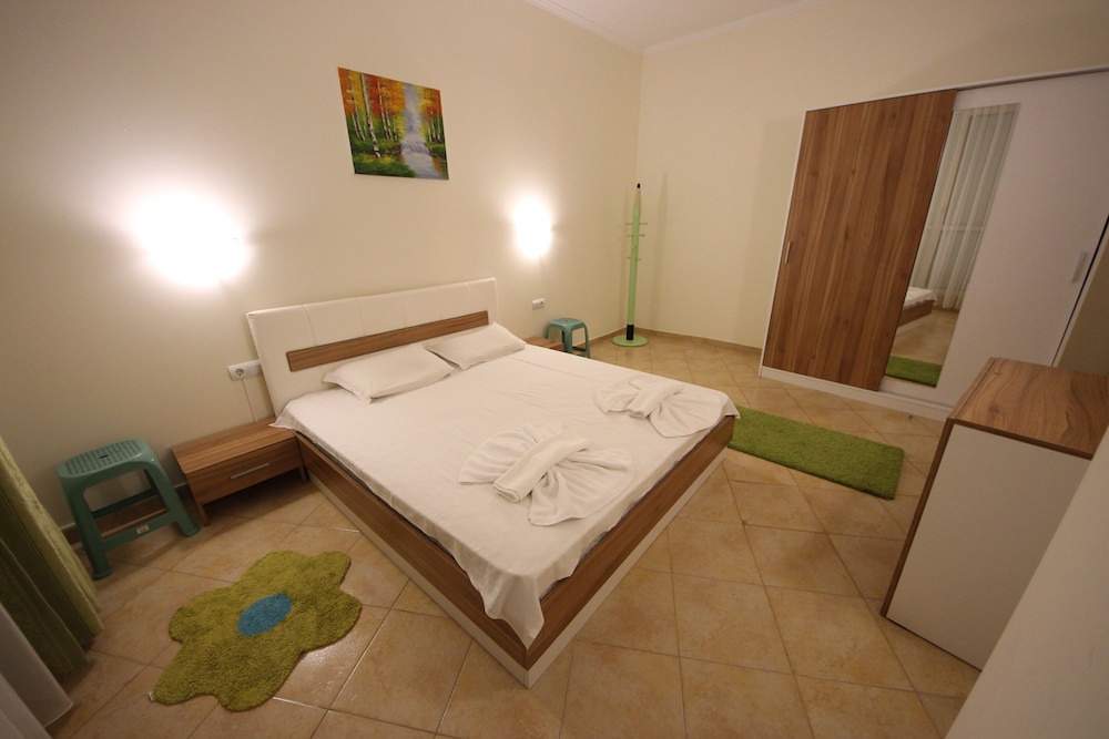 Photo 44
