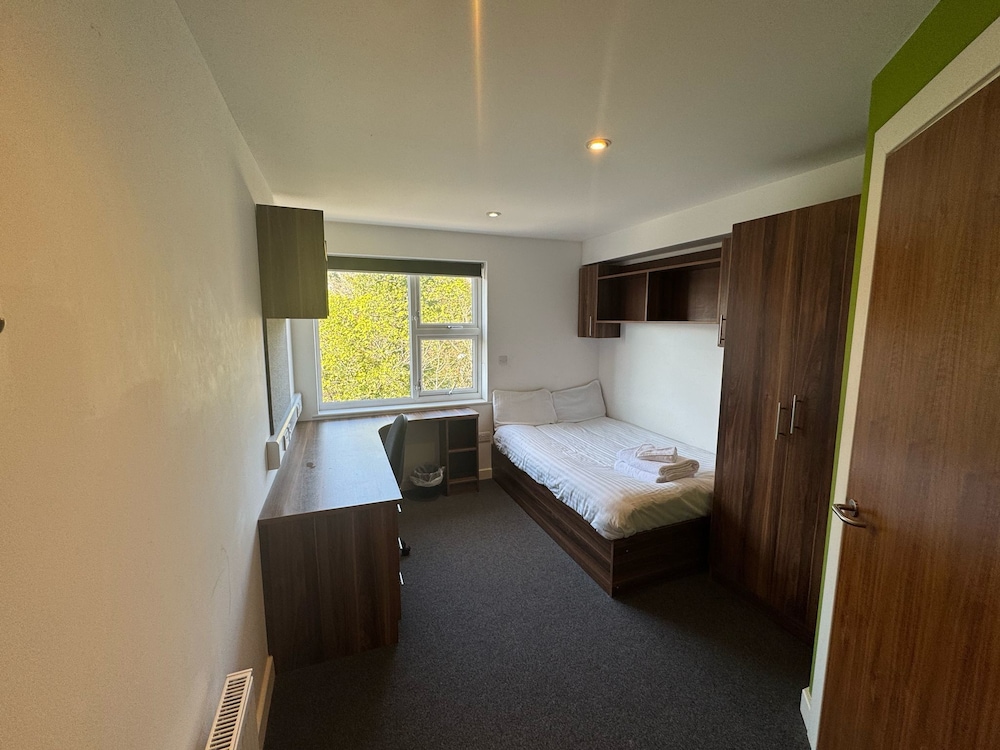 Double Room @ Derriford Stays by Pureserviced