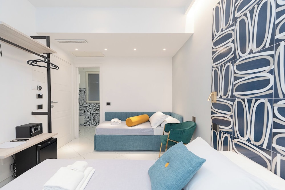 Maiori Suites