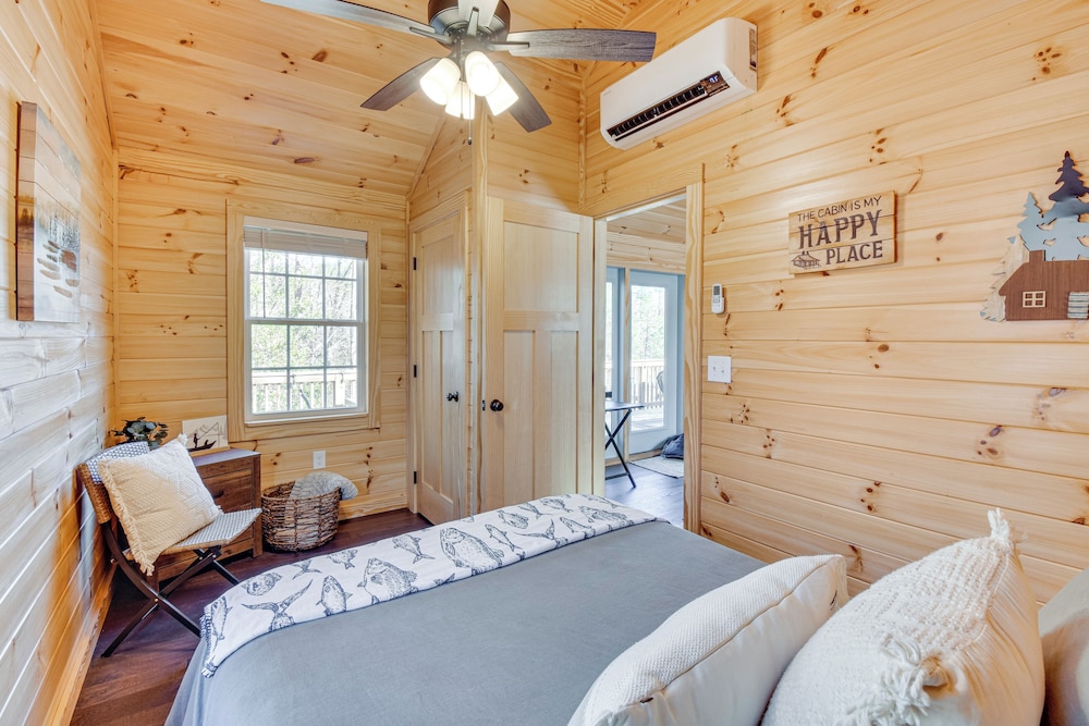 Steps to Lake Keowee: Secluded Seneca Sanctuary!