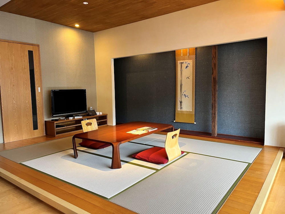 Itsukushima Iroha
