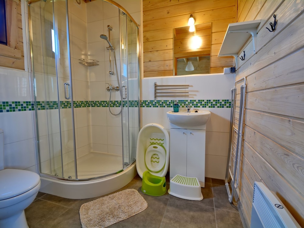 Well Equipped Holiday House Located 800 m From the sea view 4