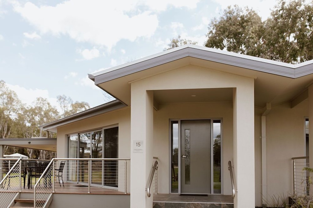 Tindarra Resort