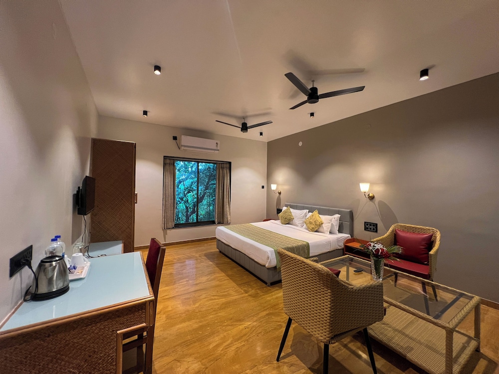 Yash Resort
