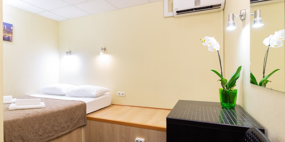 Mini Hotel Kashirskiy - Hostel