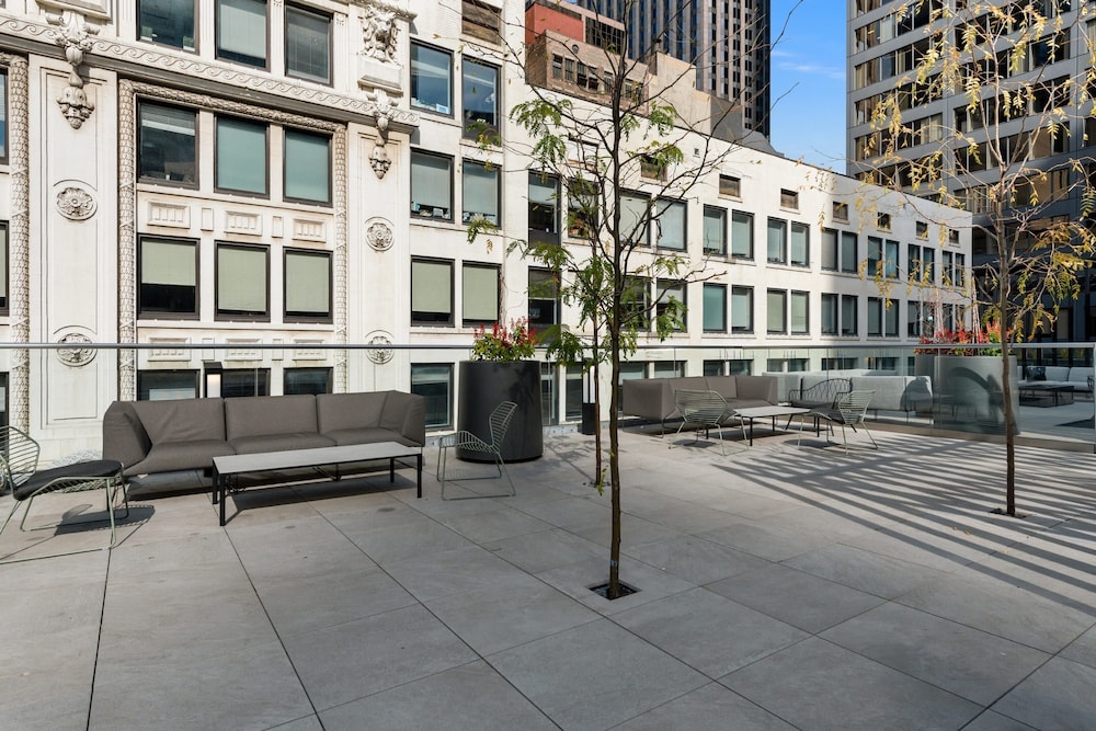 Central Location Exclusive Apts for Large Groups