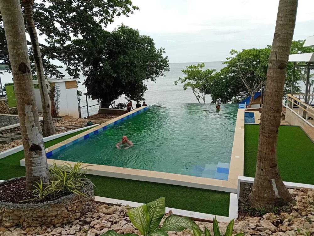 Tulang Diot View and Turtle Haven