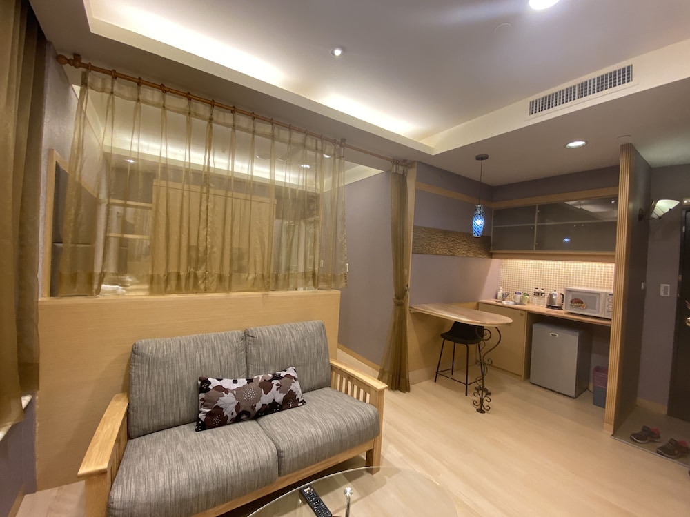 85 Veil view 5