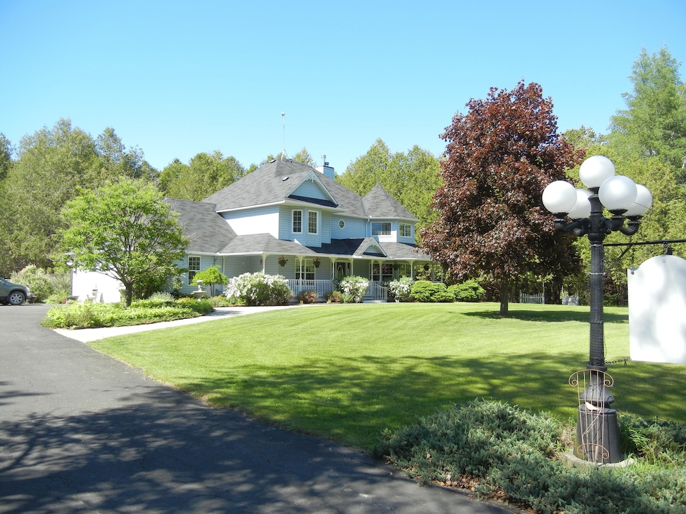 The Boston 'T' B&B - Image 1