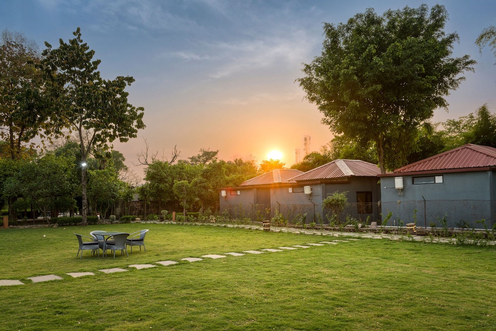 Corbett Machaan Resort view 5