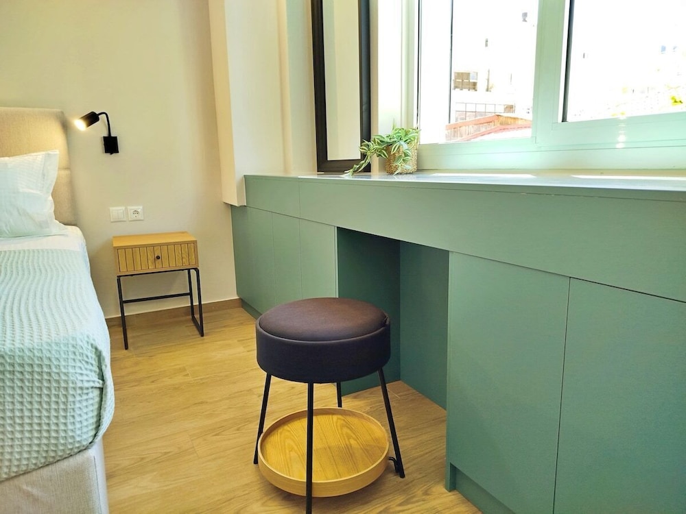 Tsak0ne Apt Near Monastiraki Sights Shops