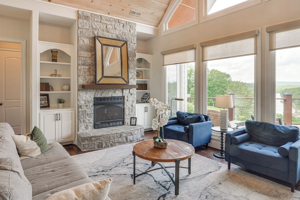 2-story Dock & Deck at Huge Family Home in Doyle!