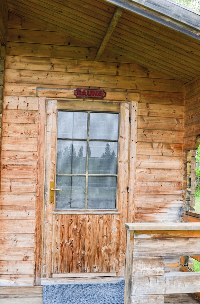 Jackfish Lake Cottages Motel