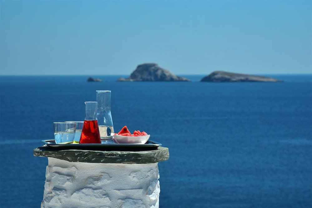 Onar Suites & Villas photo 5