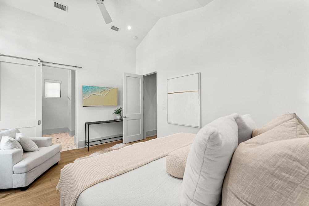 30A Beach House - Mia's Beach House