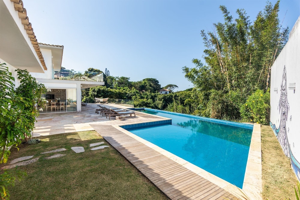 Bz72 Casa Vista Mar 5 suítes e piscina