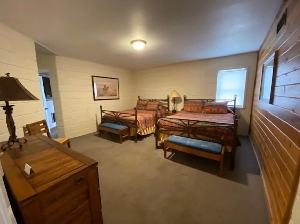 Flying L Ranch Resort