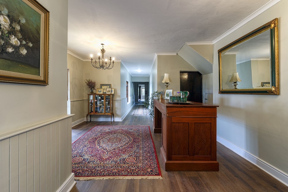 Portland Manor