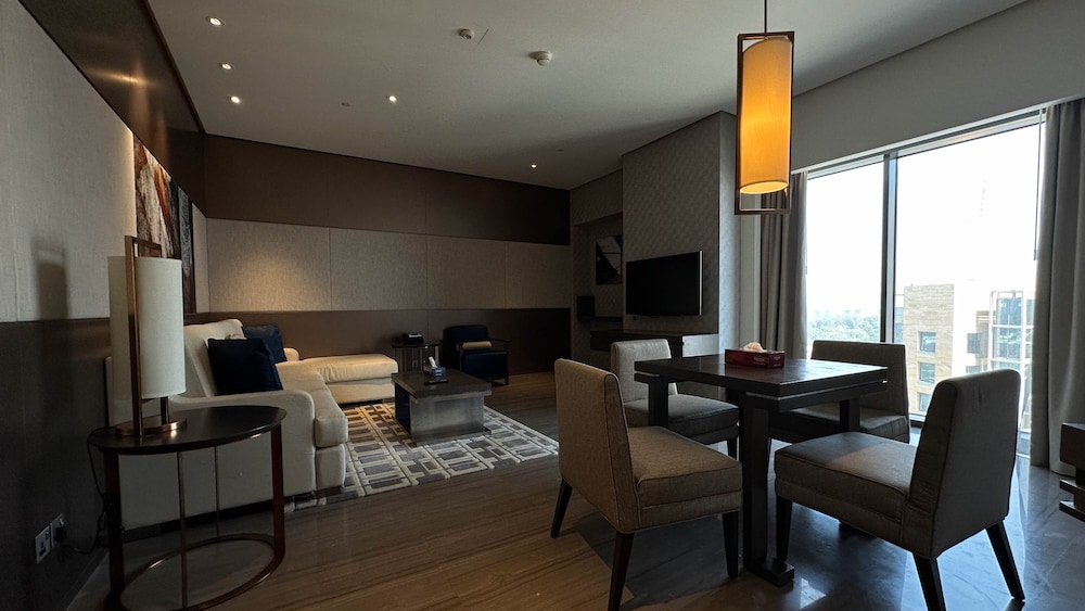 Manzil-Elegant 1BR Apt near Dubai Frame