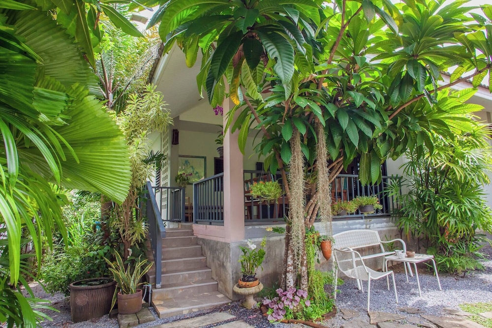 Jaccuzi House 5 pl 200 m From a Beautiful Beach